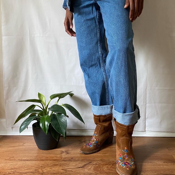 SOLD - Picture 3 of 7